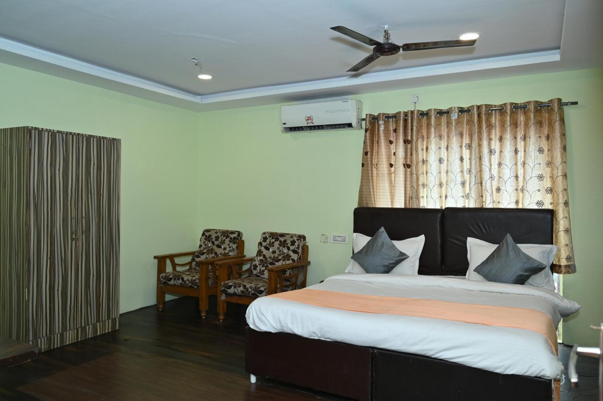 Hotel Ankitha Grand Hyderabad Exterior foto
